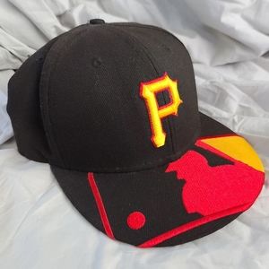 New era pirates hat. Size 7 and 1/2
